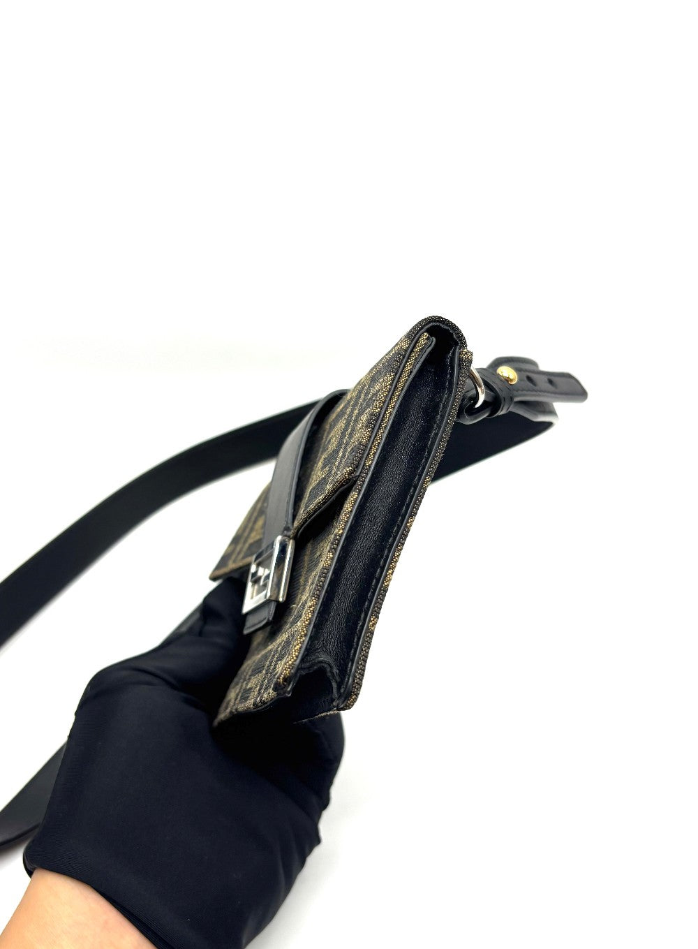 Preowned. Fendi Zucca Sling Canvas Brown|16985