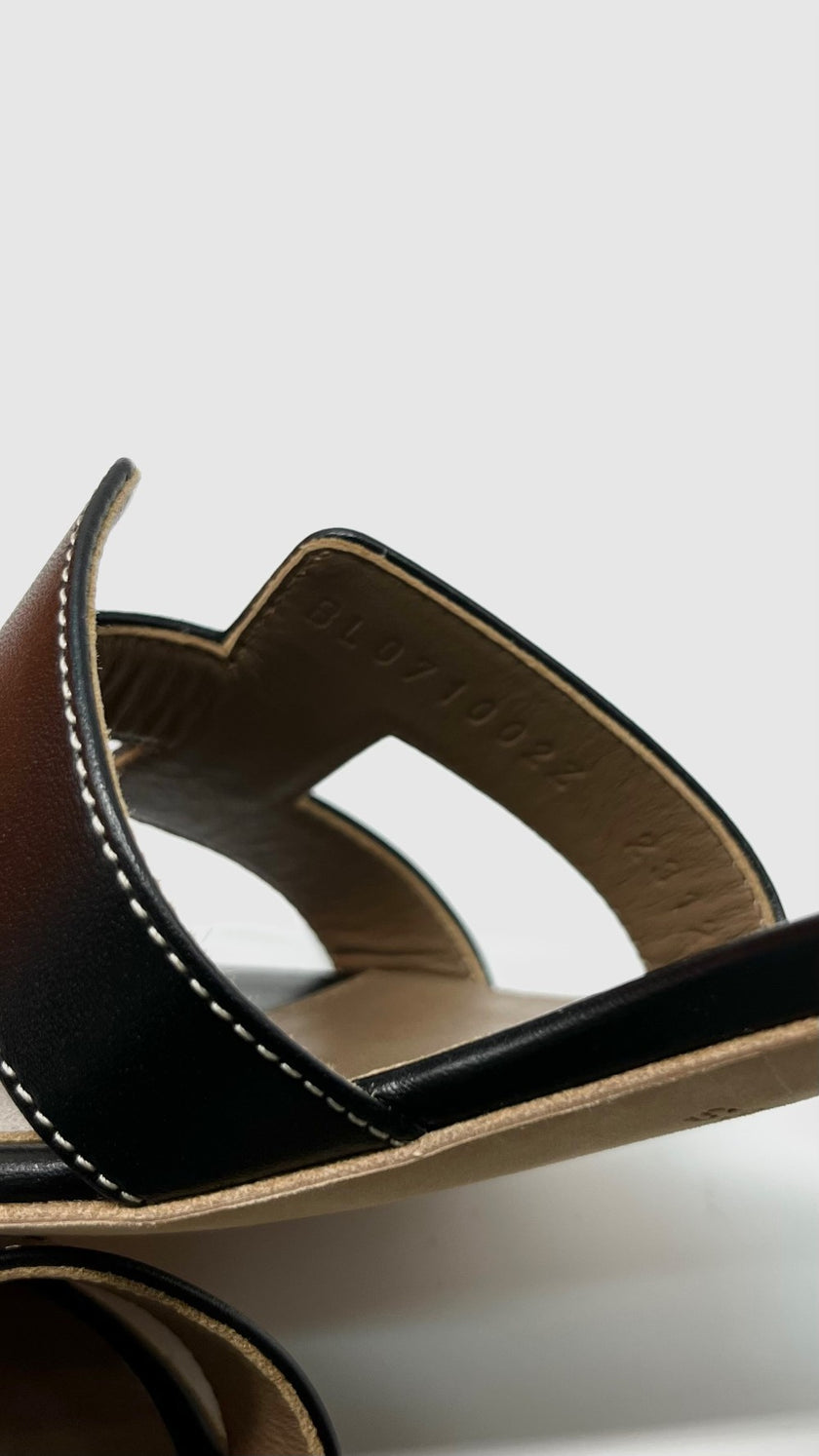 Brand New. Hermes Oasis Black. 37|6824