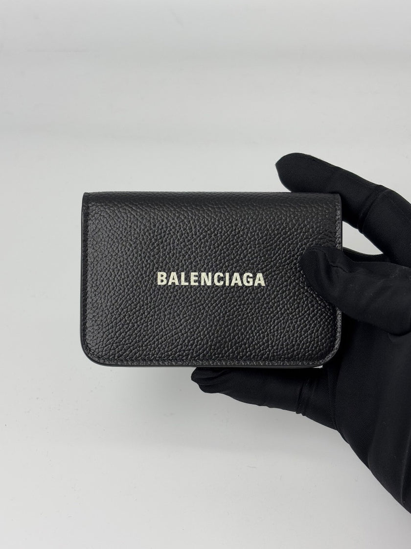 Preowned. Balenciaga Bifold Card Holder Black|7030