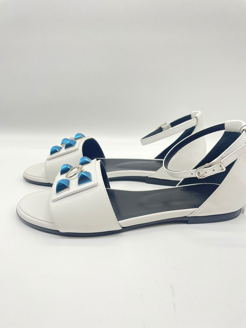 Brand New. Hermes Sandals Desiree Blanc. 37|9087