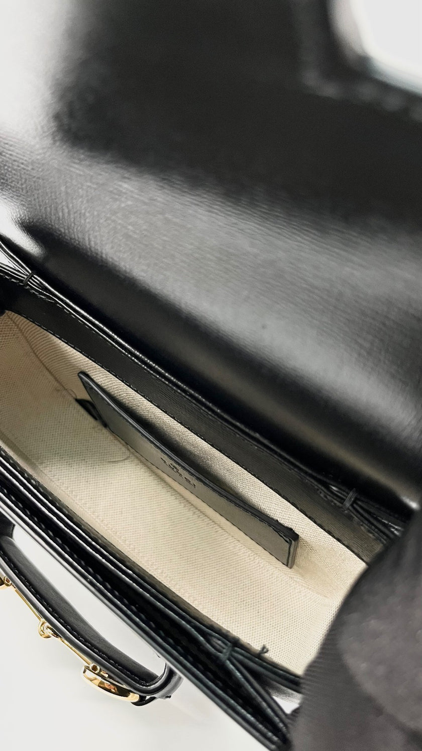 [SALE] Like New. Gucci Horsebit Mini Round Black GHW|8468