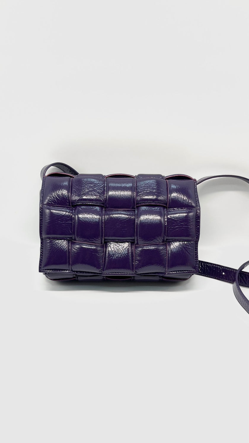 Like New. Bottega Veneta Padded Cassette Bag Purple|15056