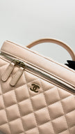 Like New. Chanel Large Vanity Pouch Caviar Pink GHW. KTCAAX24|15814