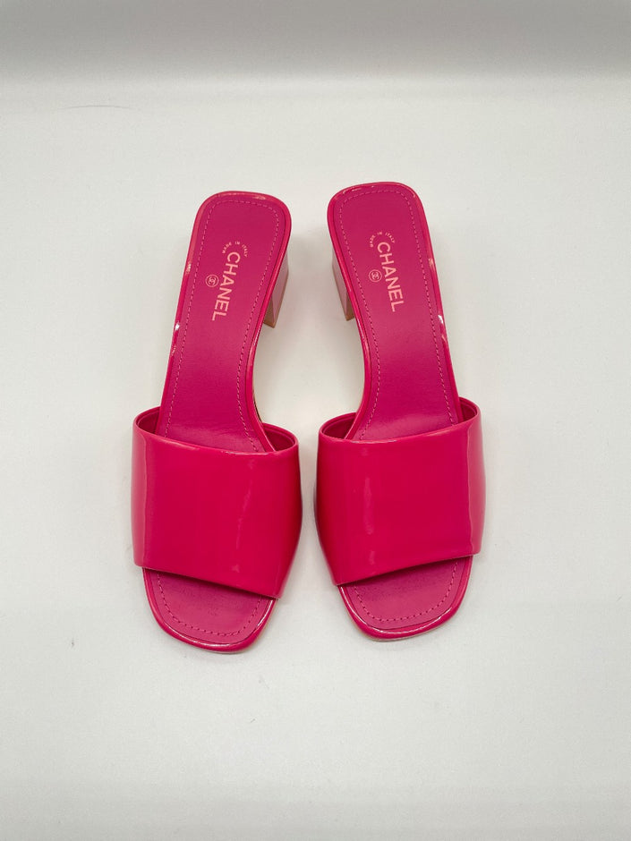Brand New. Chanel Mules Block Heel Patent Pink. 37|9175