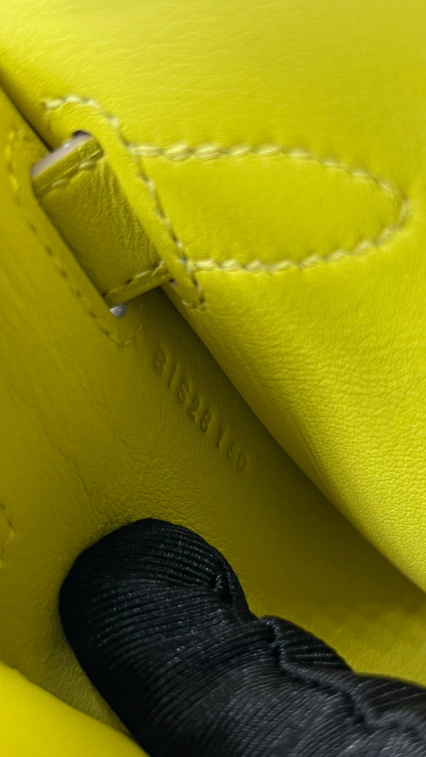 Brand New. Hermes Mini Jypsiere Swift Lime PHW. BIS281SD|5315