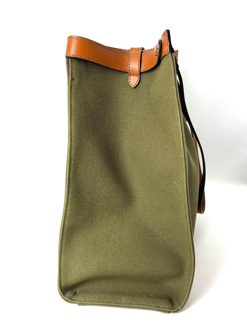 Preowned. Fendi Peekaboo X Tote Large Green. 8BH375-ABVV-208-4927|6228