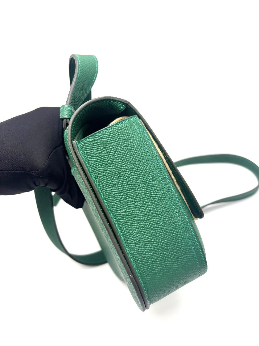 Brand New. Hermes Della Vert Moyen PHW Epsom. WPY471HF|17320
