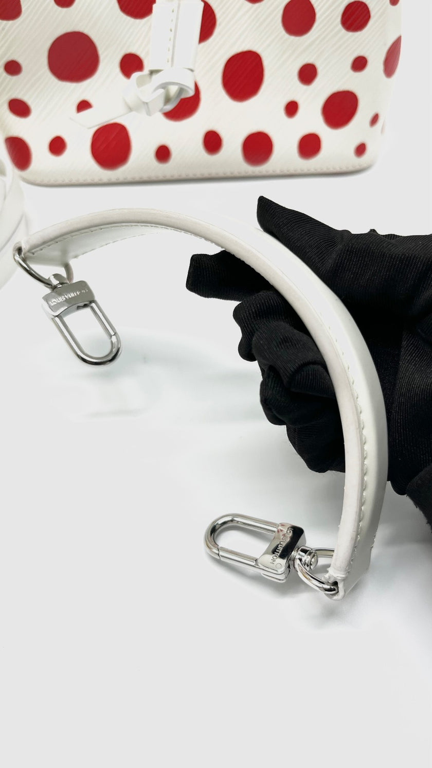 Preowned. LV Neonoe Yayoi Epi SHW. MCHIP|8475