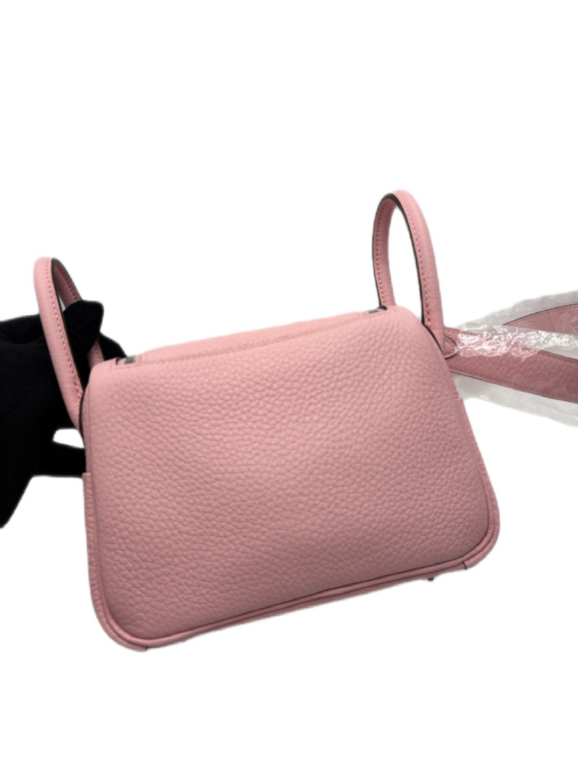 Brand New. Hermes Mini Lindy Rose Sakura/New White Clemence PHW. GPY245UH|17413