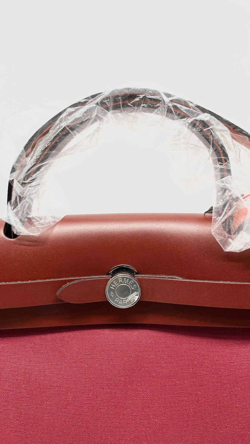 Brand New. Hermes Herbag 31 Rubis/ Bubblegum Verso PHW. UMN009KD|9807