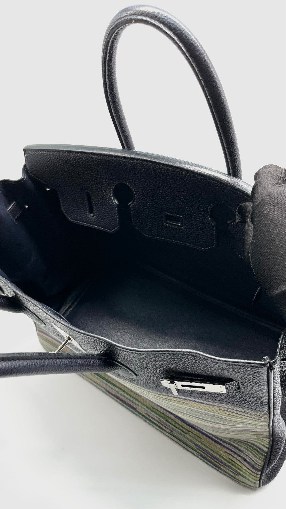 Preowned. Hermes Birkin 35 Vibrato Blue Indigo Togo PHW. G24C|13934