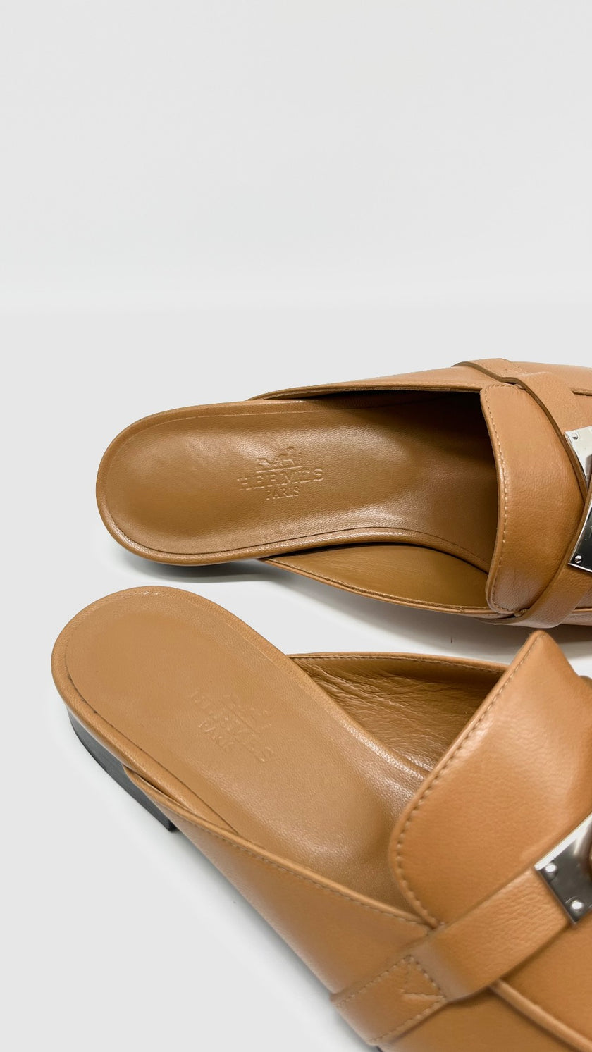 Brand New. Hermes Oz Mule Gold PHW. 37.5|12310