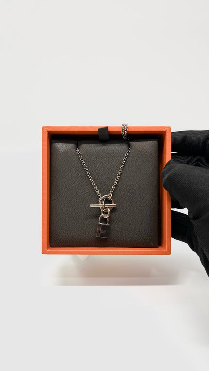 Brand New. Hermes Cadenas Kelly Necklace PHW|9377