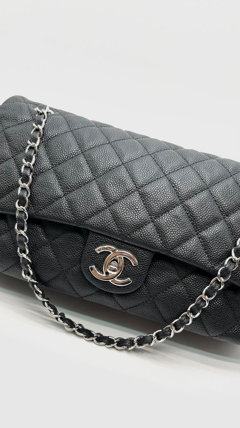 Preowned. Chanel Easy Flap Black Caviar SHW. 17883048|16448