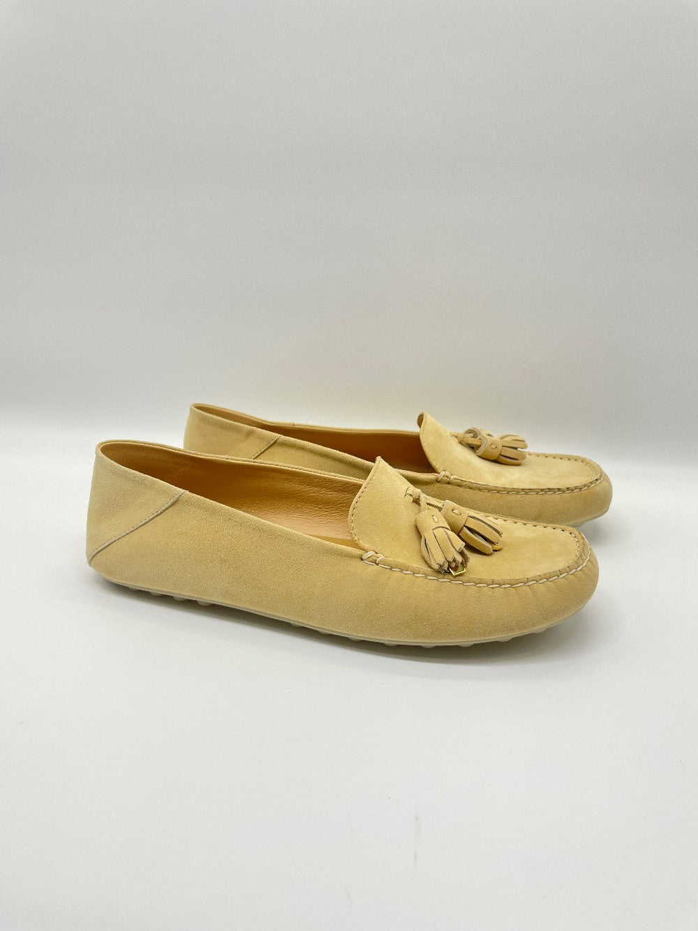 Brand New. Loro Piana Tassel Moccasin Driver Suede Beige. 40|9084