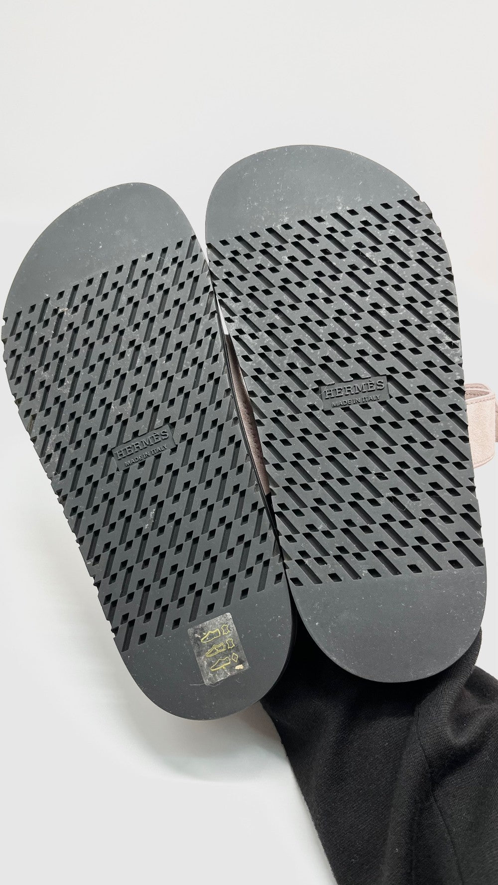 Like New. Hermes Chypre Suede Rose Porcelaine. 37.5|6861