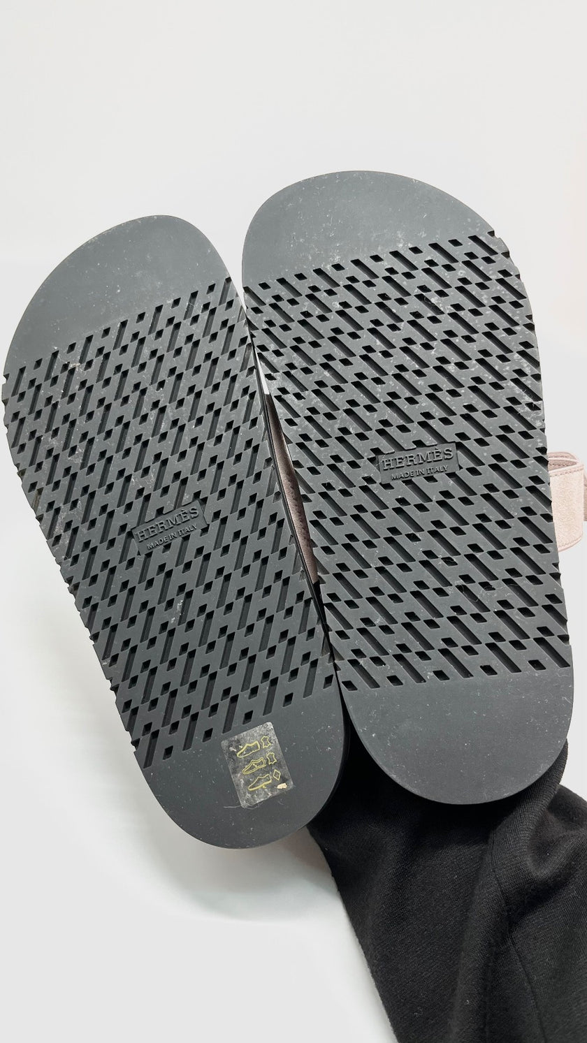 Like New. Hermes Chypre Suede Rose Porcelaine. 37.5|6861