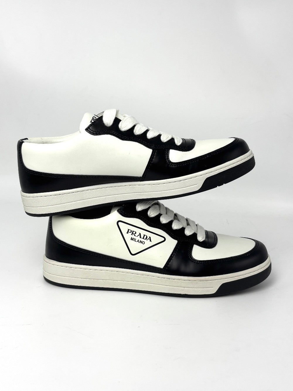 [SALE] Brand New. Prada Sneakers Black/White. 35|8588