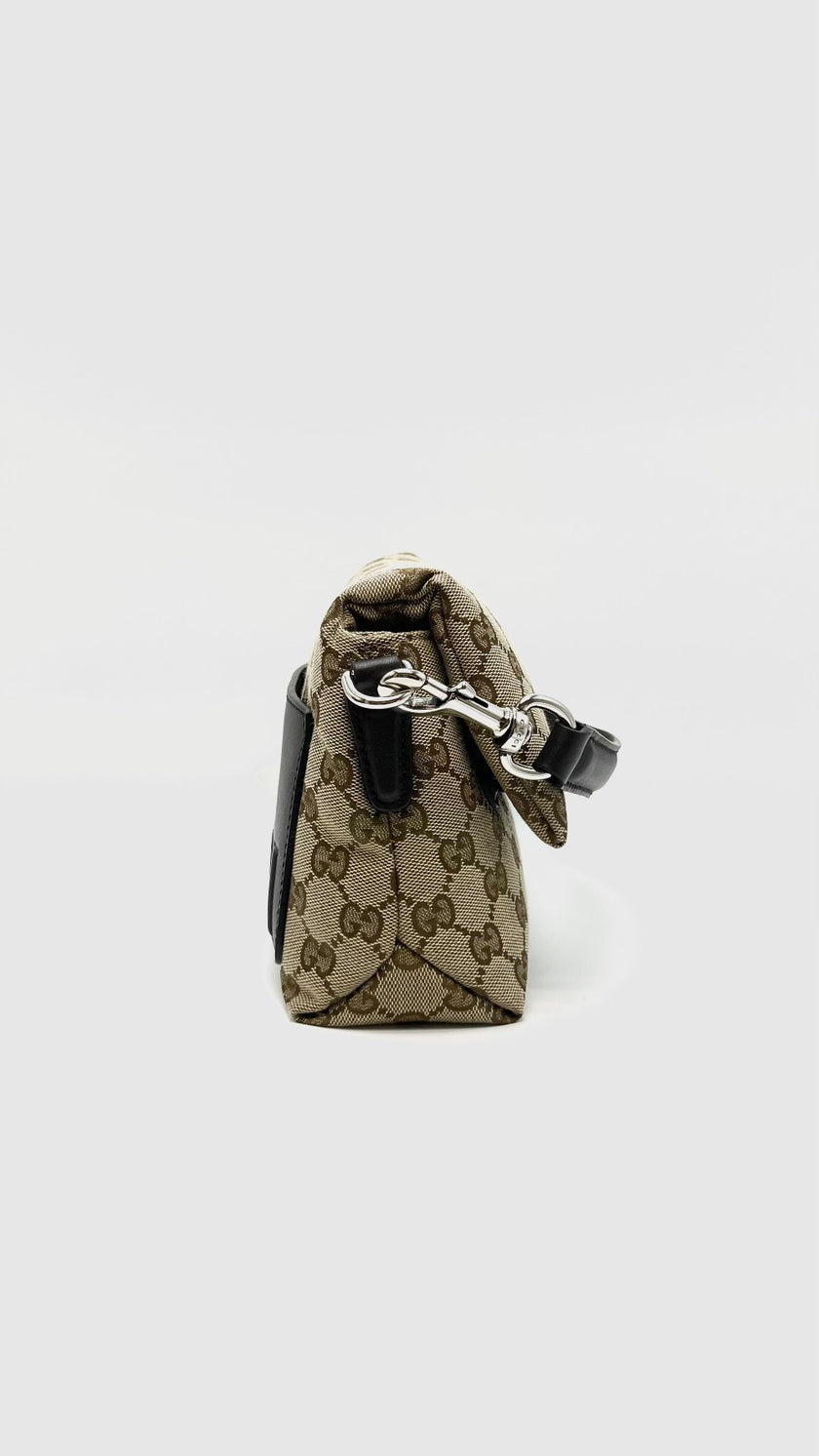 Like New. Gucci GG Canvas Small Crossbody Bag. F04364117|16416