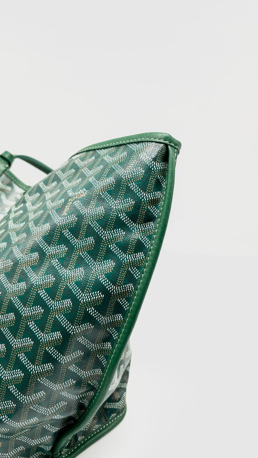 Preowned. Goyard Anjou PM Green Reversible Tote Bag With Goyard Green Clip. SUT 020251|13094