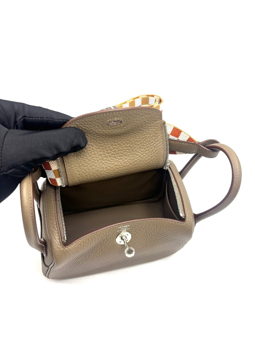 Unused. Hermes Mini Lindy Etoupe Quadrille Strap Clemence PHW.WMM475SM|17900