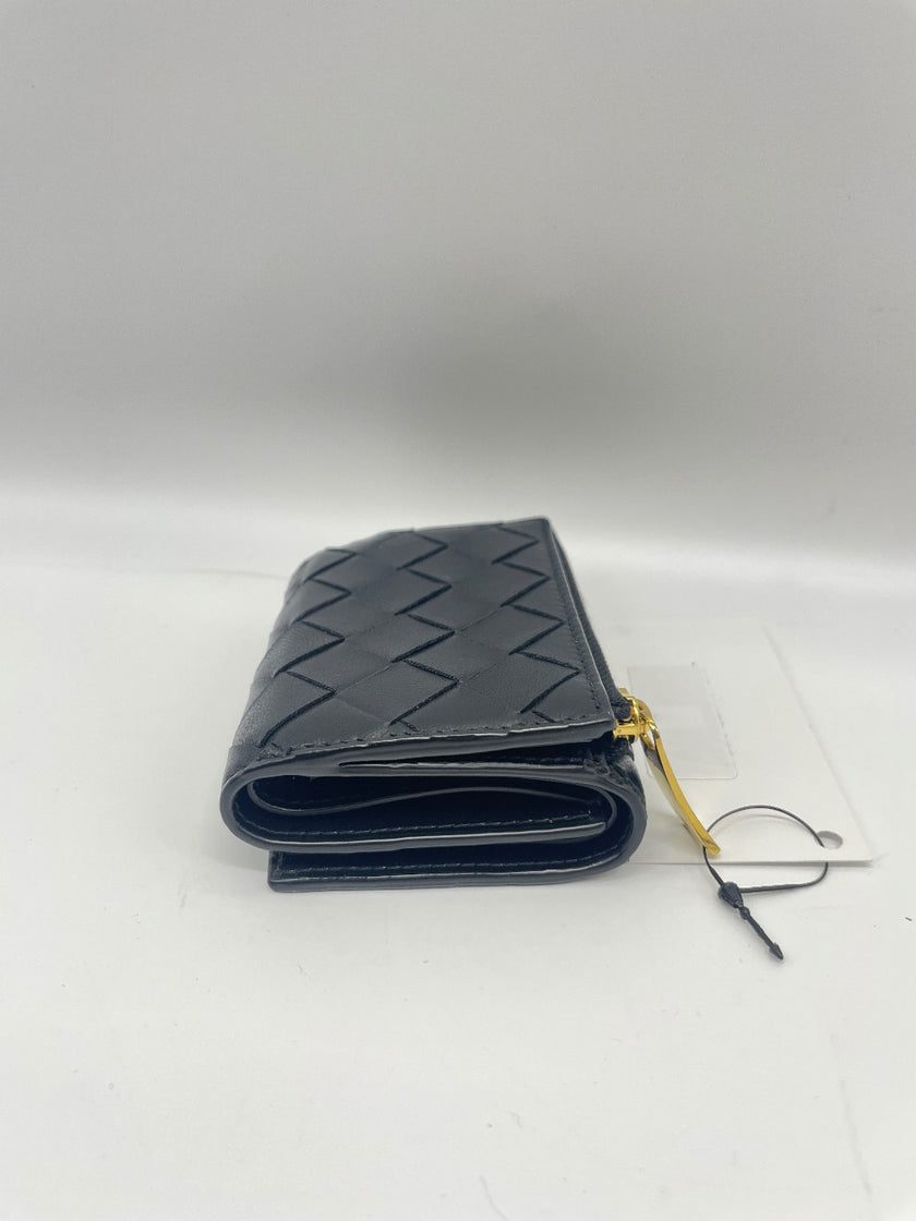 Brand New. Bottega Trifold Wallet Black|12525