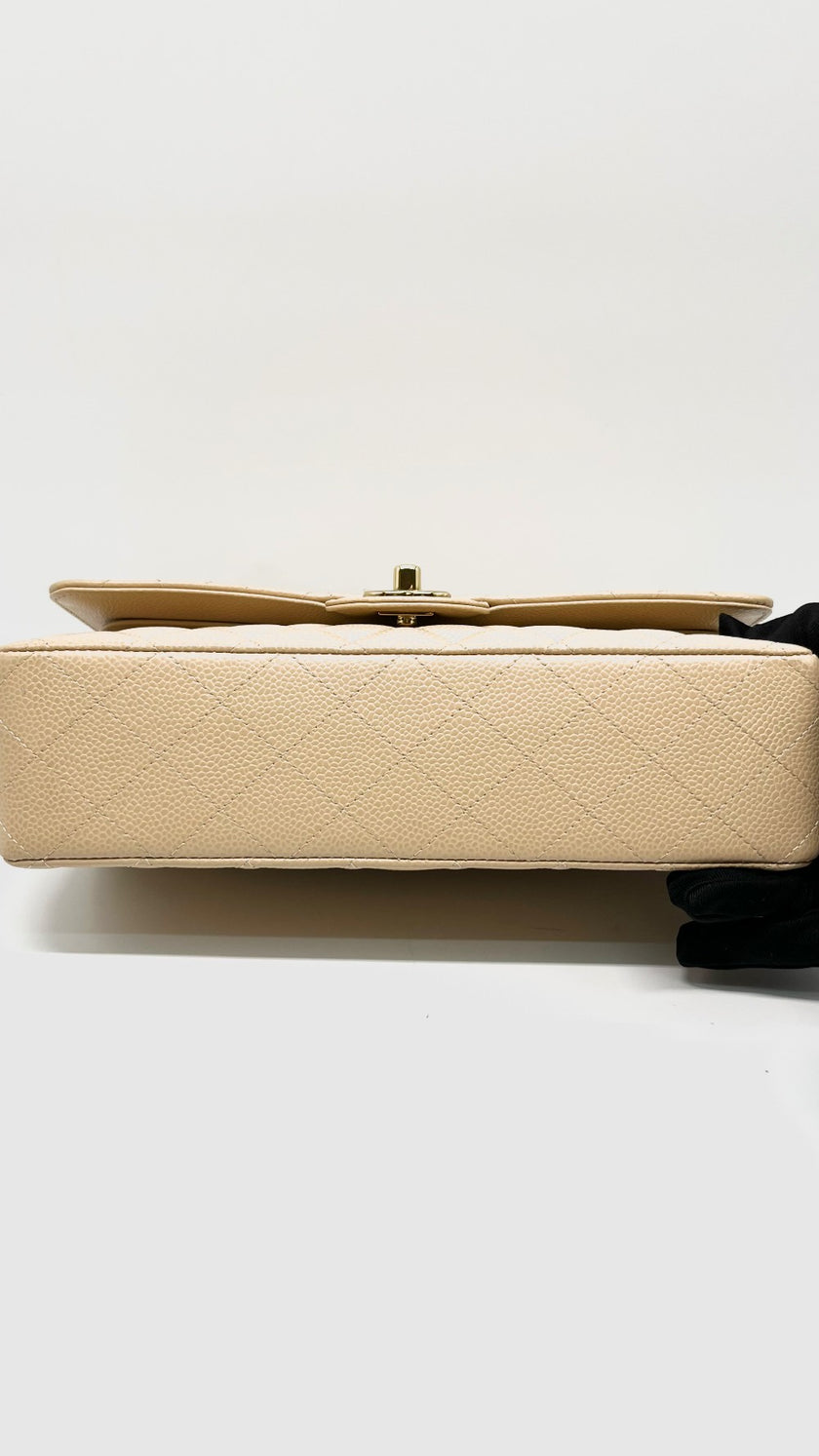 Like New. Chanel Medium Double Flap Caviar Beige GHW. U04NGEJ0|13132