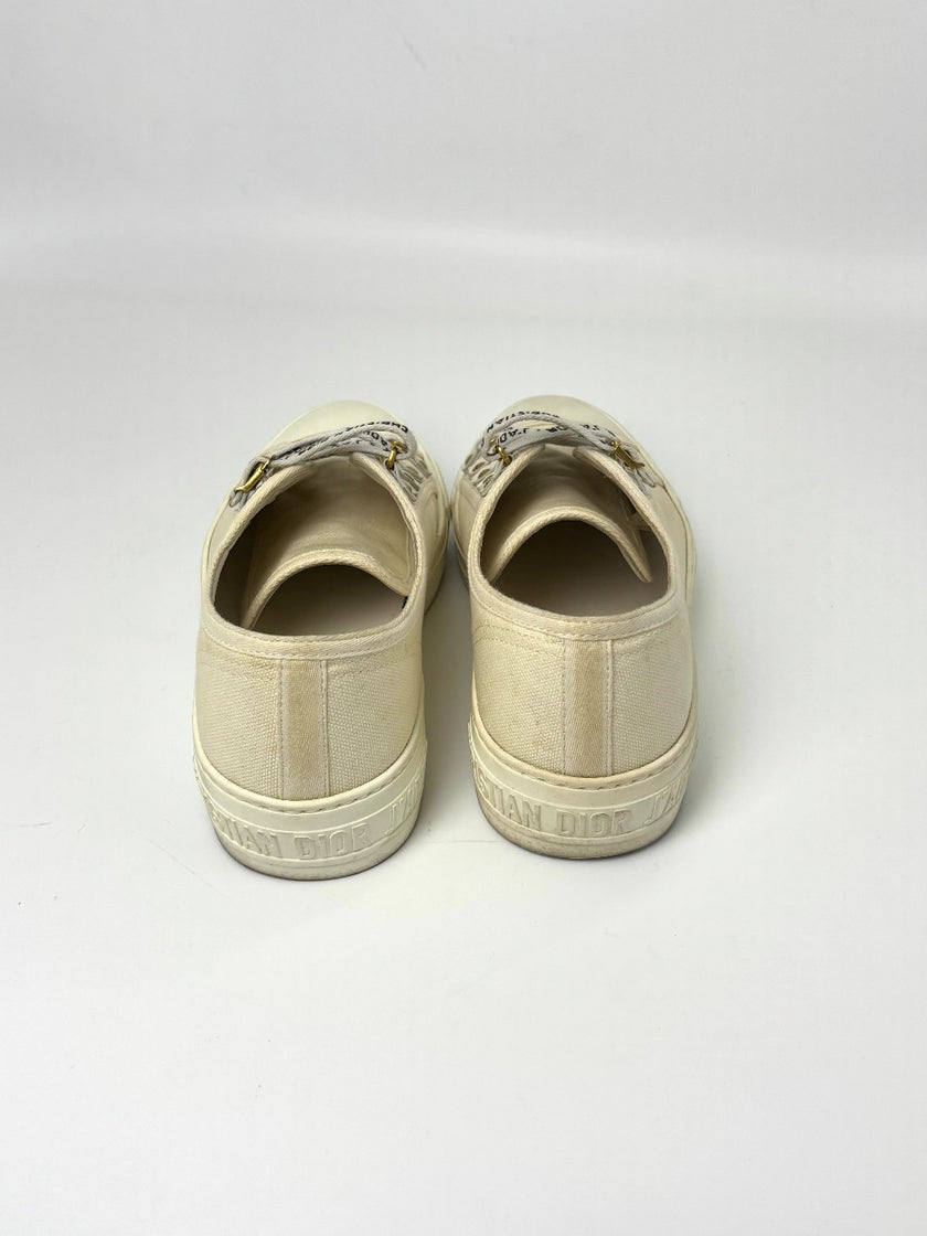 Preowned. Dior Sneakers Cream. 38|7681