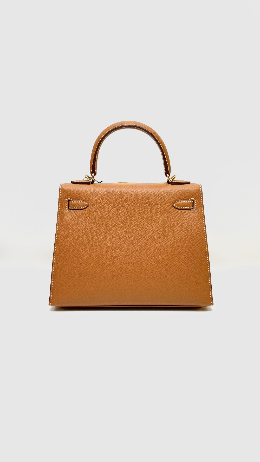 Brand New. Hermes Kelly 25 Gold Epsom Sellier GHW. KHT111BK|9726