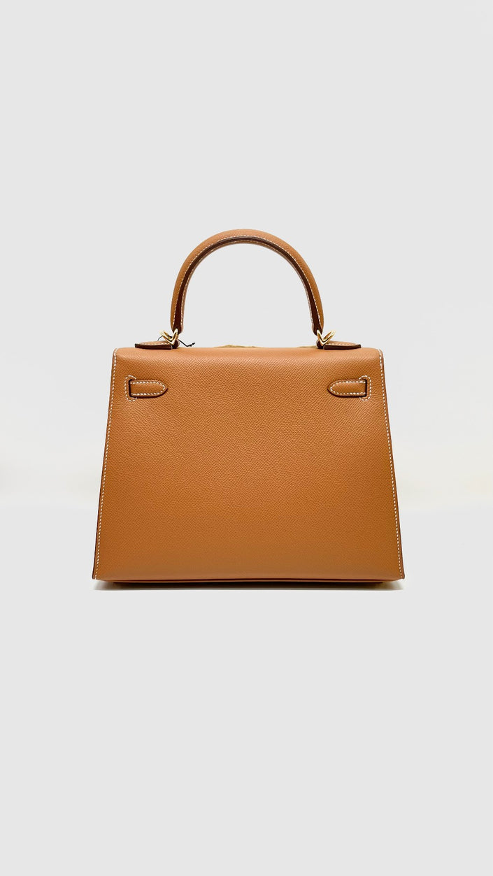 Brand New. Hermes Kelly 25 Gold Epsom Sellier GHW. KHT111BK|9726