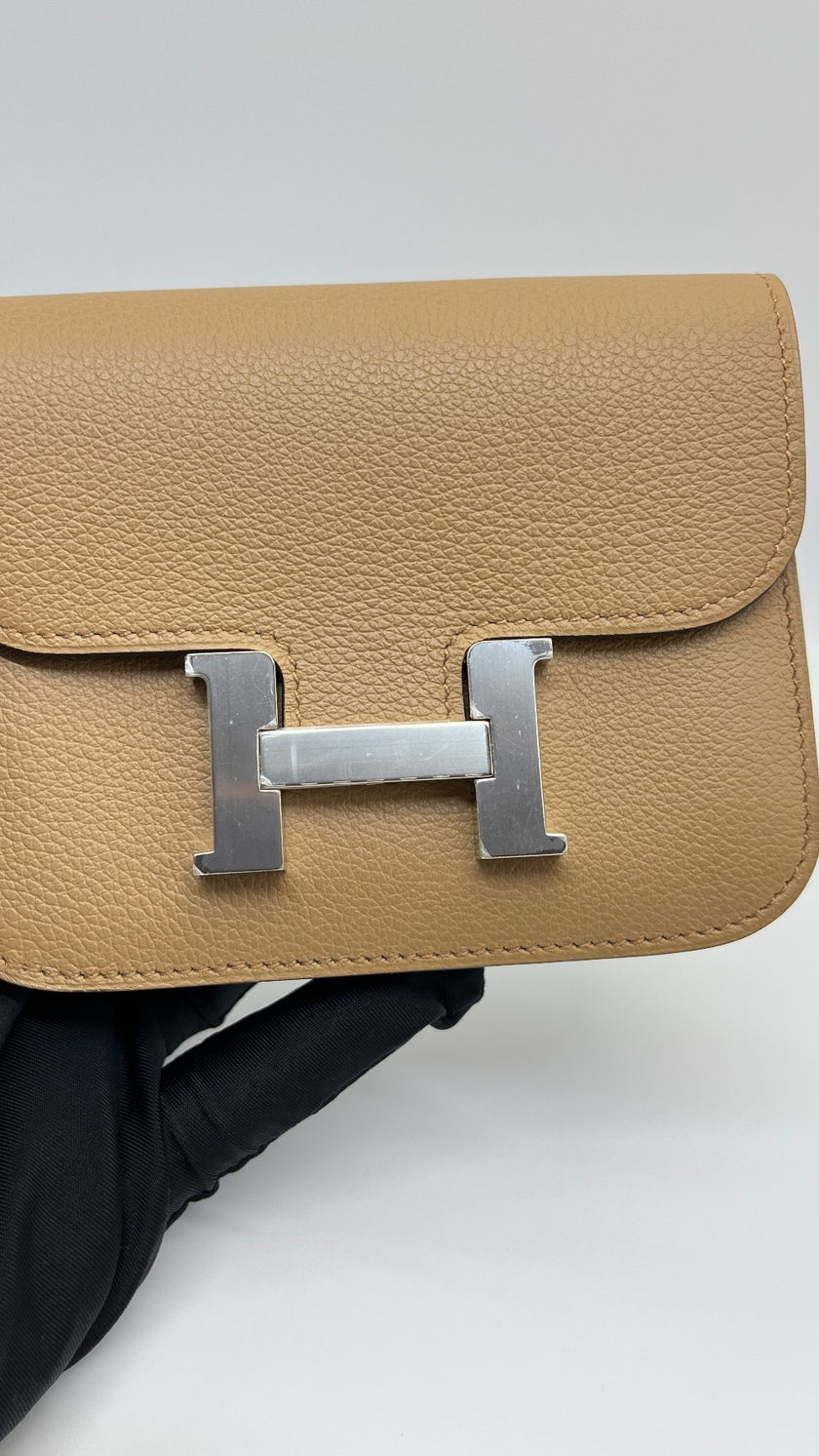 Brand New. Hermes Constance Slim Passant Chai PHW. UMZ002MM|5420