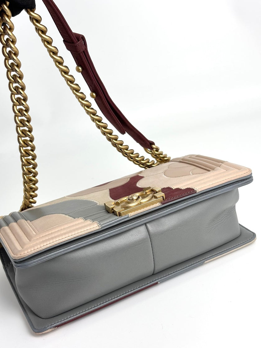 Preowned. Chanel Leboy Camelia Patchwork. 24655542|4284