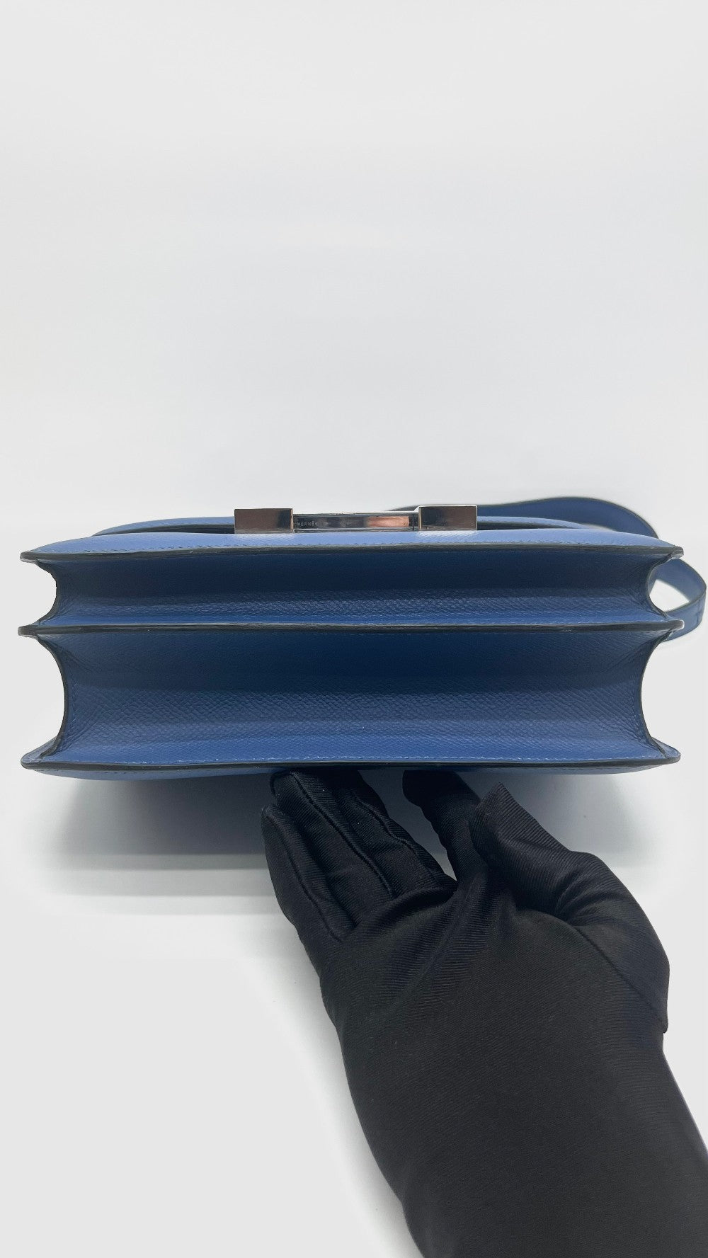 Preowned. Hermes Constance 24 Bleu Agate/Gris Mouette Epsom PHW. ASA692IB|16659