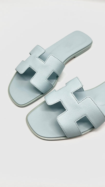 Brand New. Hermes Oran Light Blue. 37|13947