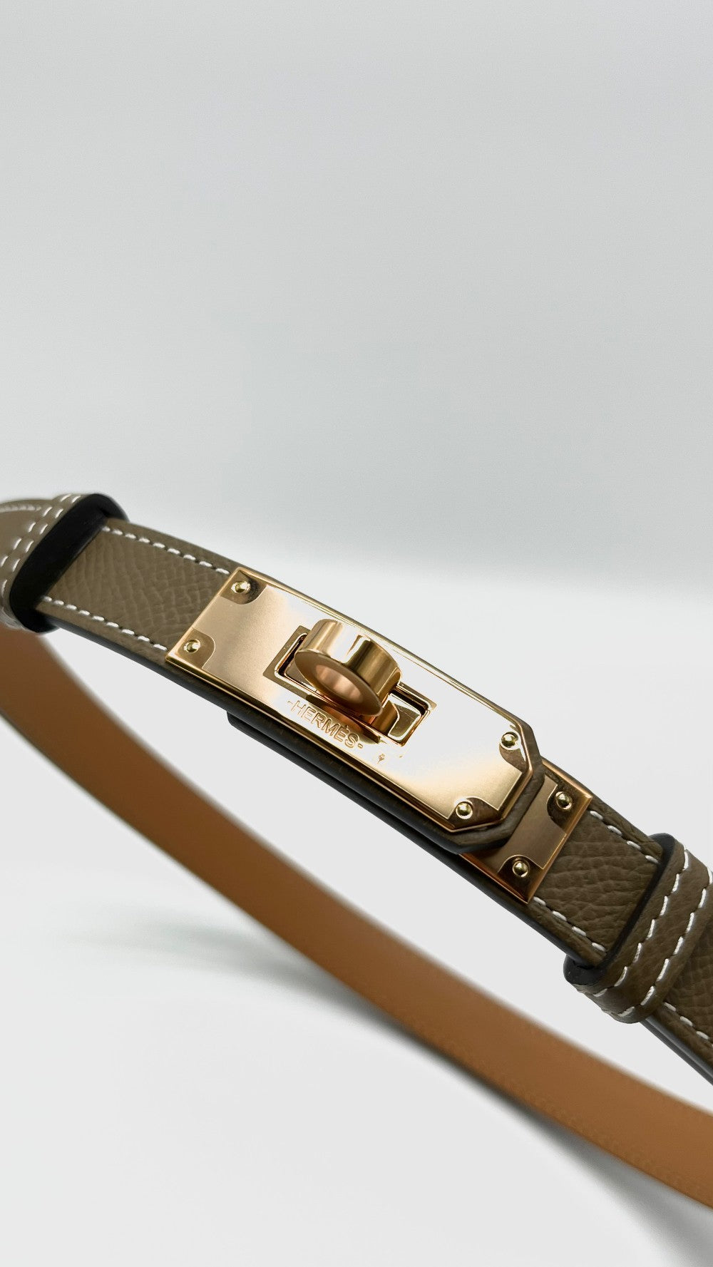 Brand New. Hermes Kelly Belt Etoupe RGHW. WID450CF|16696