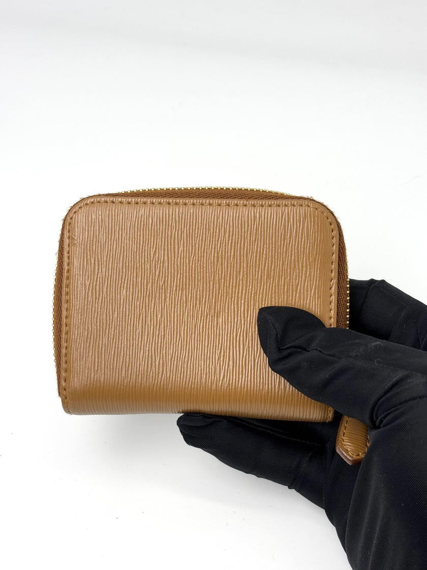 Preowned. Prada Zip Wallet Brown|7039