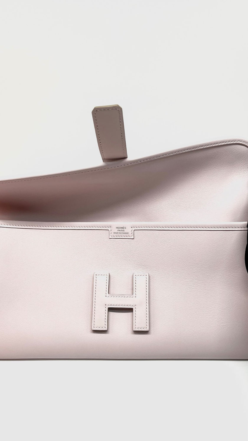 Like New. Hermes Jige Clutch Swift Mauve Pale. UBY303GY|13565