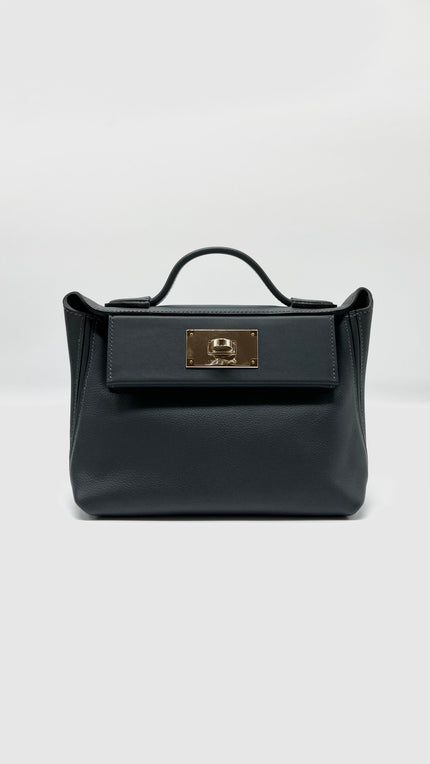 Brand New. Hermes 24/24 21 Evercolor Gris Misty Permabrass HW. WAHT337GM|4998