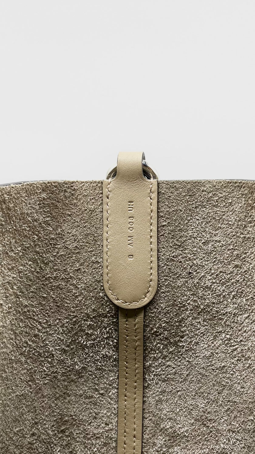 Brand New. Hermes In The Loop 23 Clemence Beige Marfa PHW. BAM008UH|5049