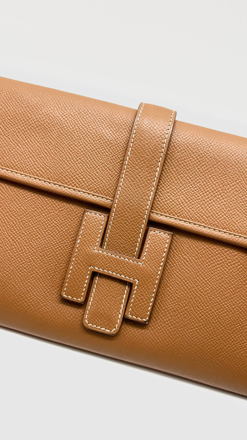 Preowned. Hermes Jige Clutch Gold Epsom. KP35|12999