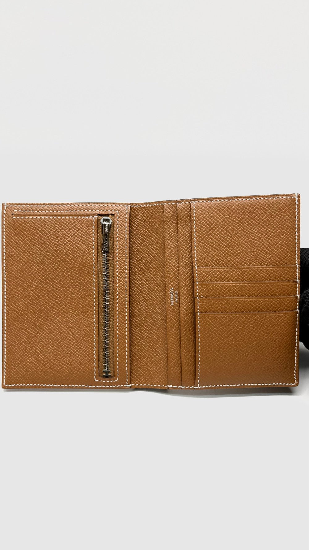Preowned. Hermes Bearn Compact Wallet Gold PHW. YBY009CX|9364