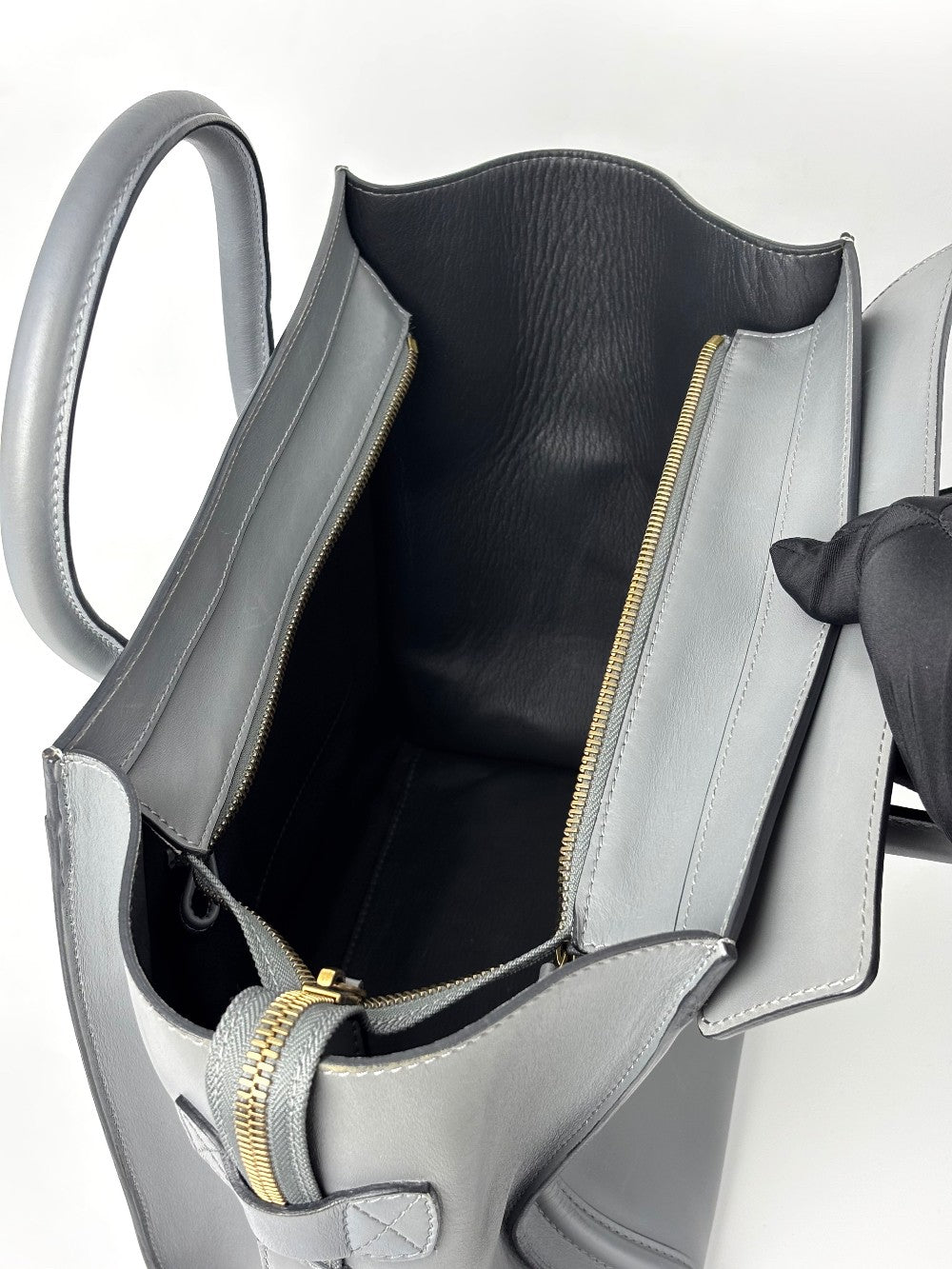 Preowned. Celine Mini Luggage Gray. FGA0152|9506