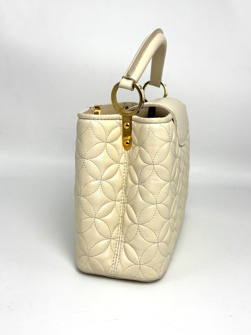 Preowned. LV Capucines BB Flower White.MI3119|8242