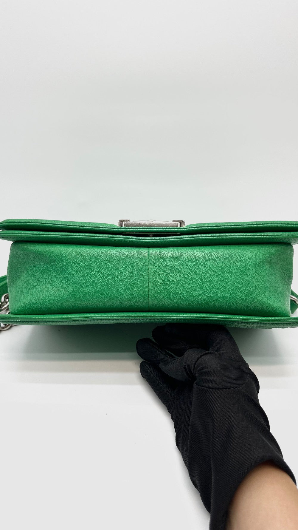 Preowned. Chanel Leboy Old Medium Green Caviar SHW. 30028279|16082