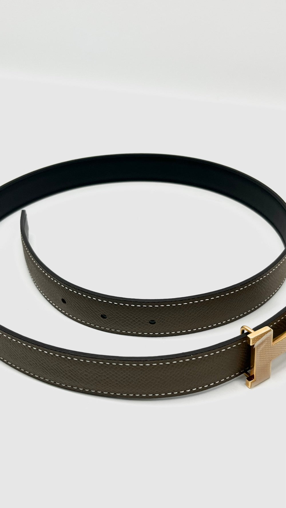 Brand New. Hermes Belt Etoupe/Black 75cm. UID400CF|12210