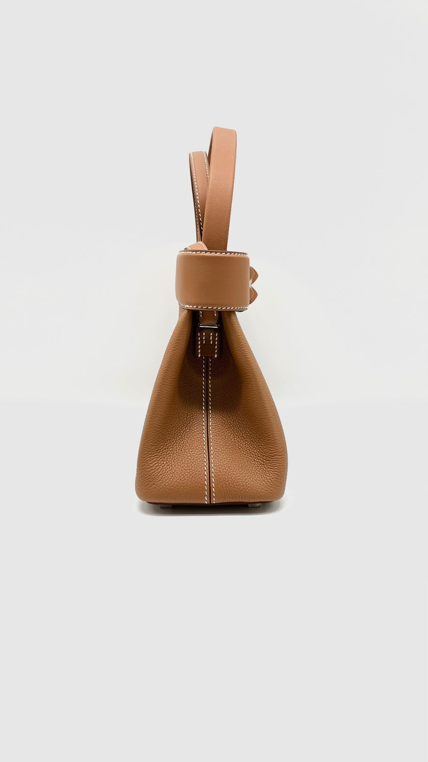 Brand New. Hermes Medor Gold Togo PHW. WCP781XC|10559