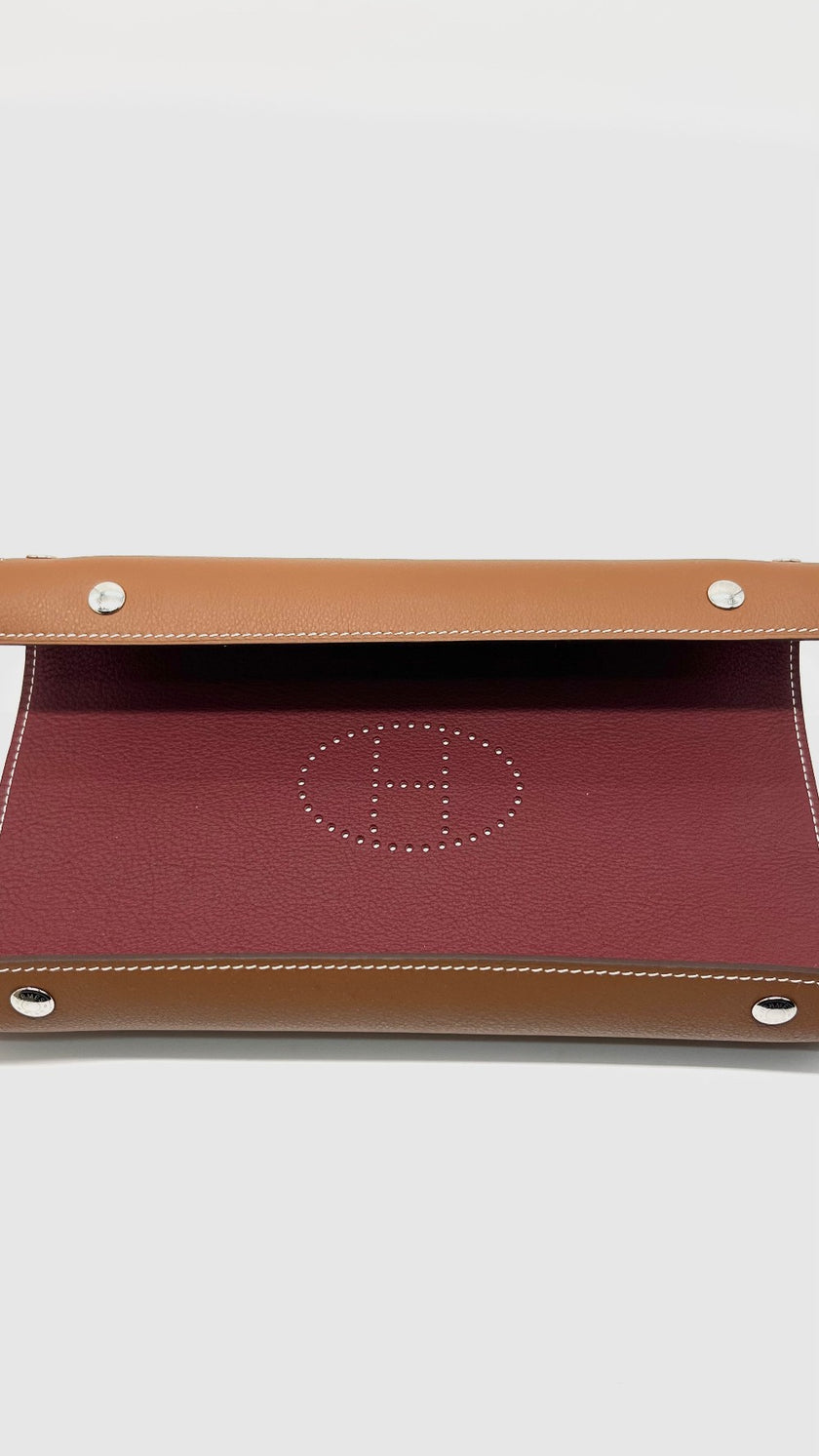 Brand New. Hermes Mises Et Relances Change Tray Rouge H/Fauve|9330