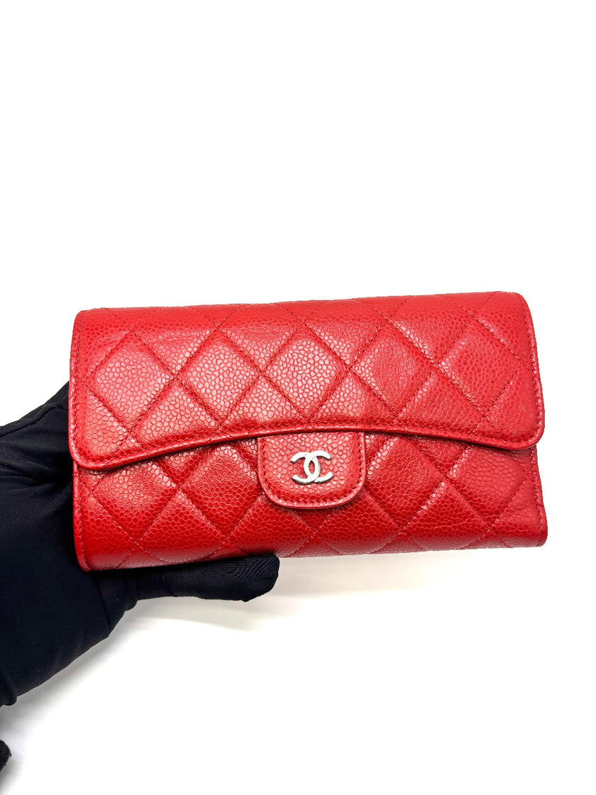 Preowned. Chanel Trifold Red Long Wallet Caviar SHW. 18732120|17968