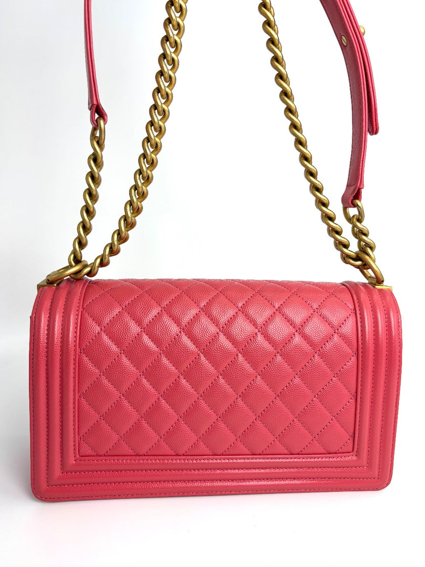 Preowned. Chanel Leboy Old Medium Pink. 25762971|4317