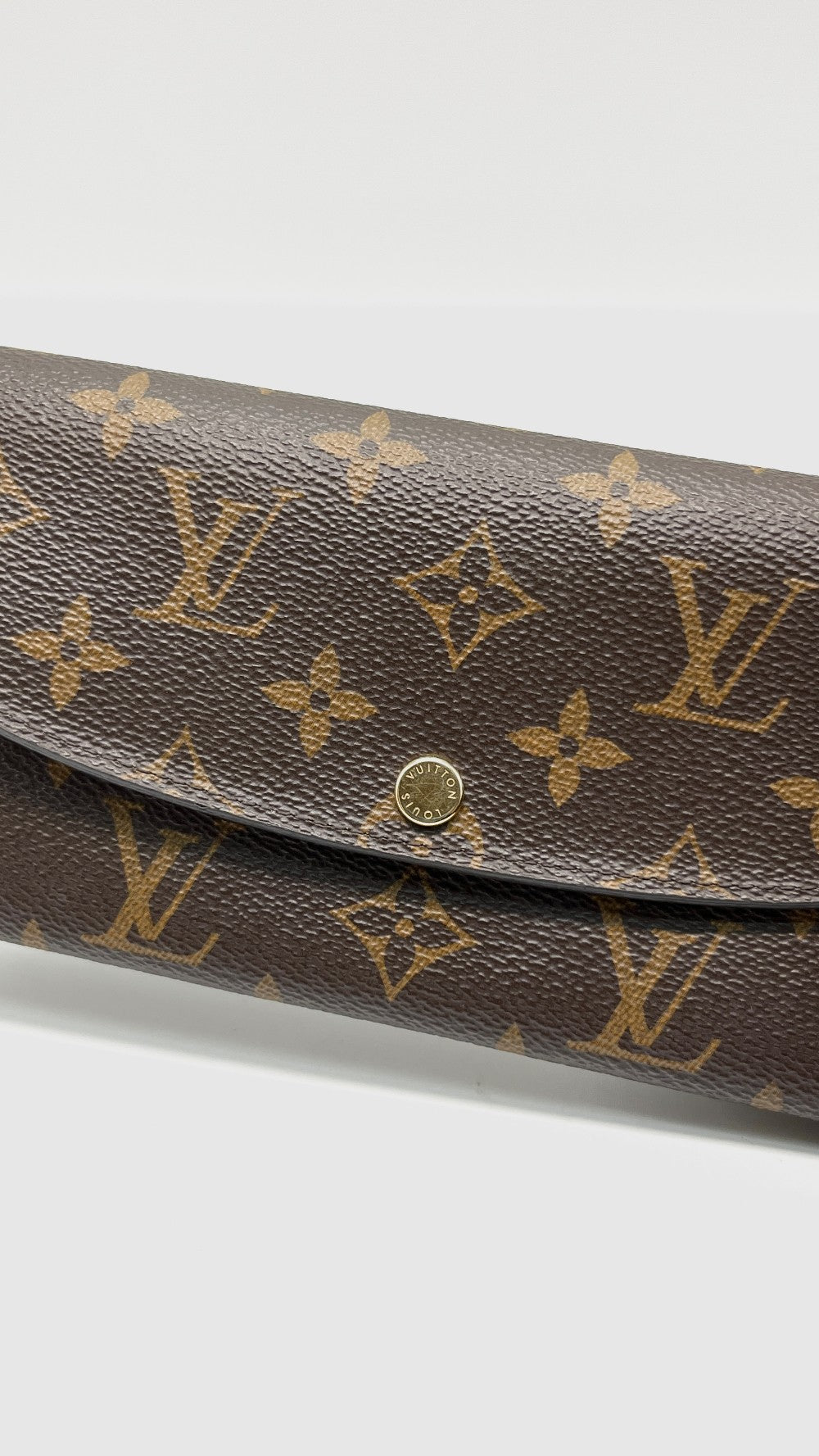 Preowned. LV Emilie Long Wallet Monogram Canvas. Microchip|11316